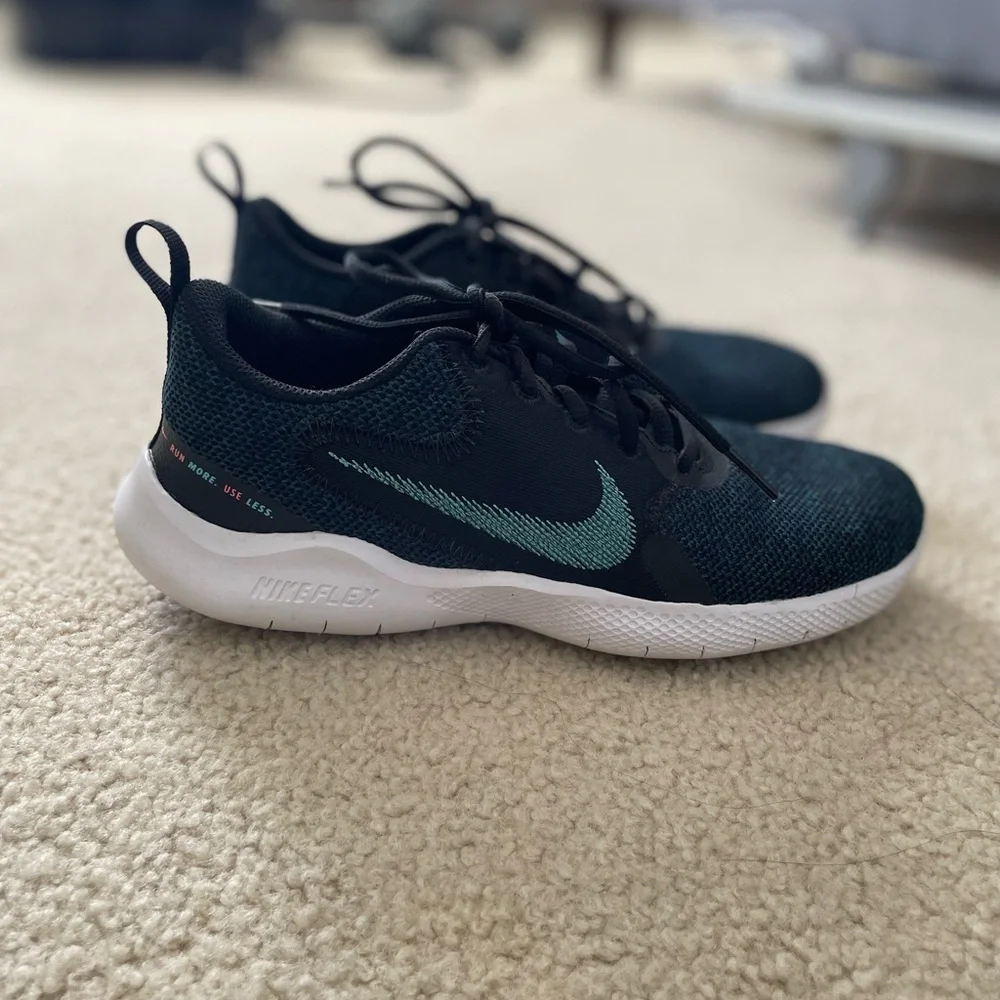 Nike Black/Blue Flex Experience Women’s Running Shoes, 6.5